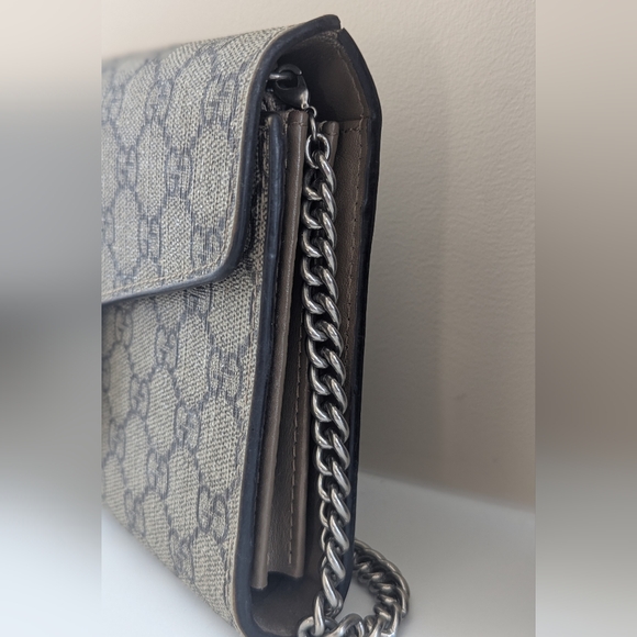 Gucci Dionysus GG Supreme Wallet on Chain Crossbody Bag - Picture 2 of 16